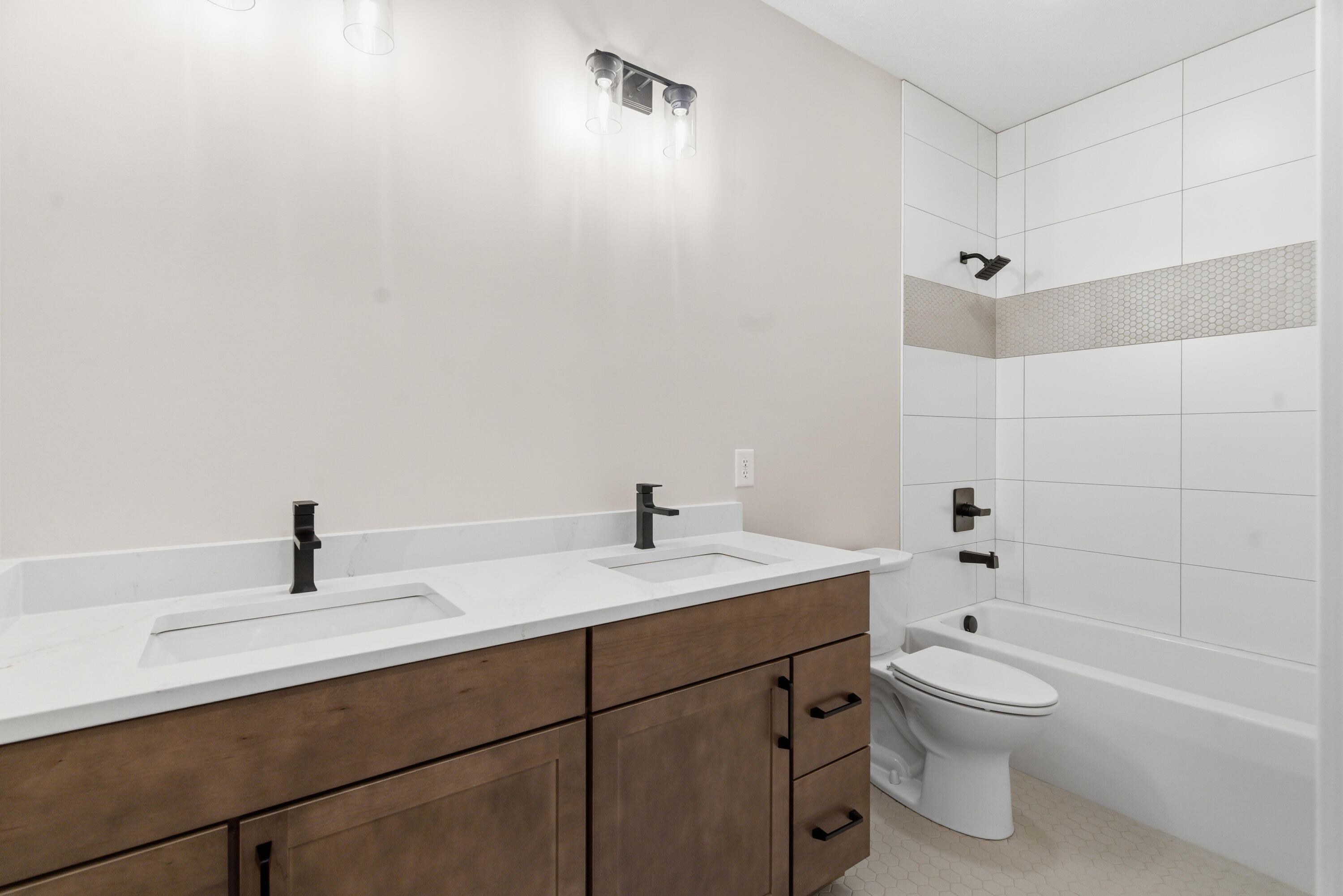 8050 W Pq Avenue Kalamazoo MI 49009