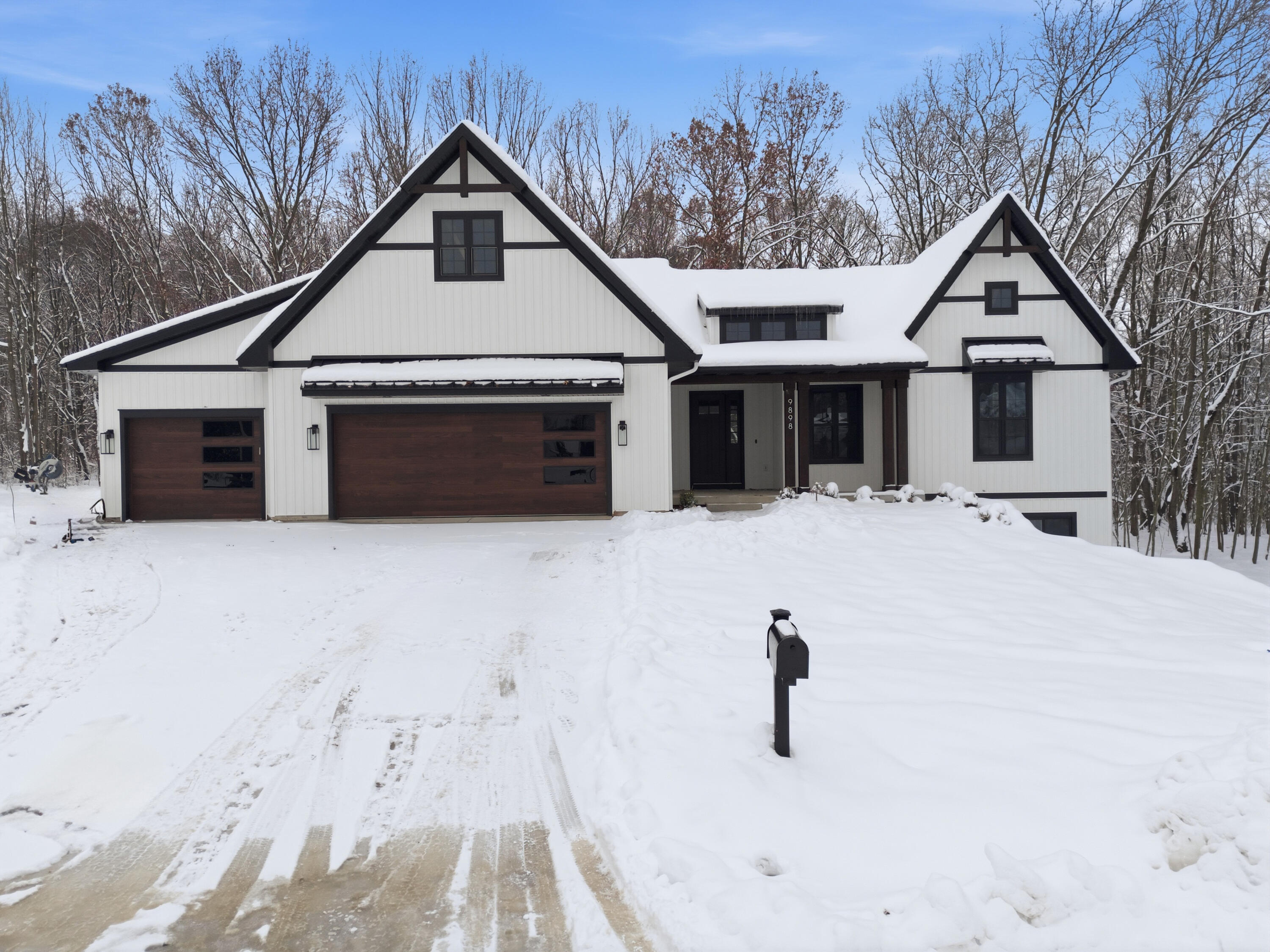 8050 W Pq Avenue Kalamazoo MI 49009