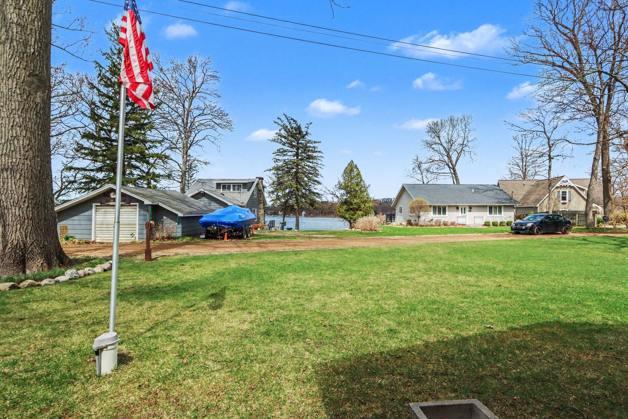 48379 Hill Drive Decatur MI 49045