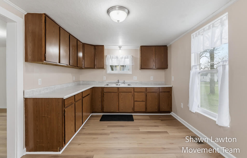 5470 E Apple Avenue Muskegon MI 49442