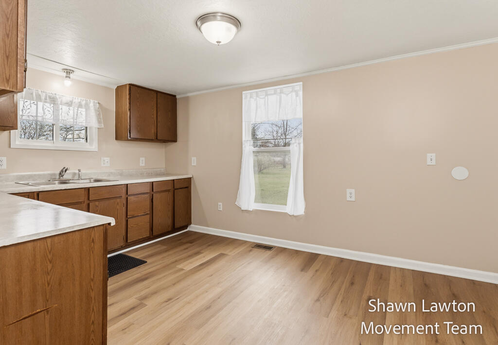 5470 E Apple Avenue Muskegon MI 49442