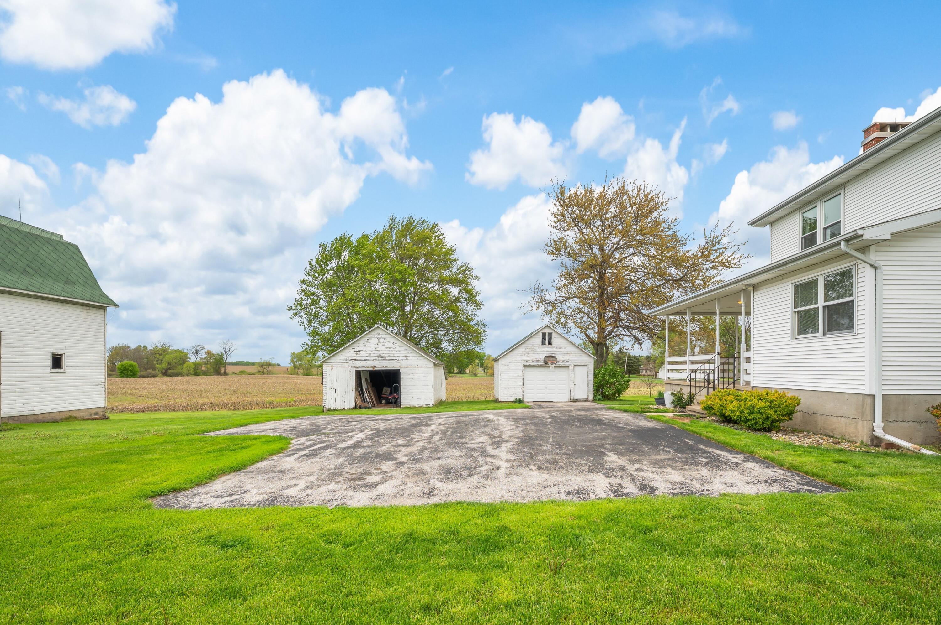 16686 Cleveland Avenue Galien MI 49113