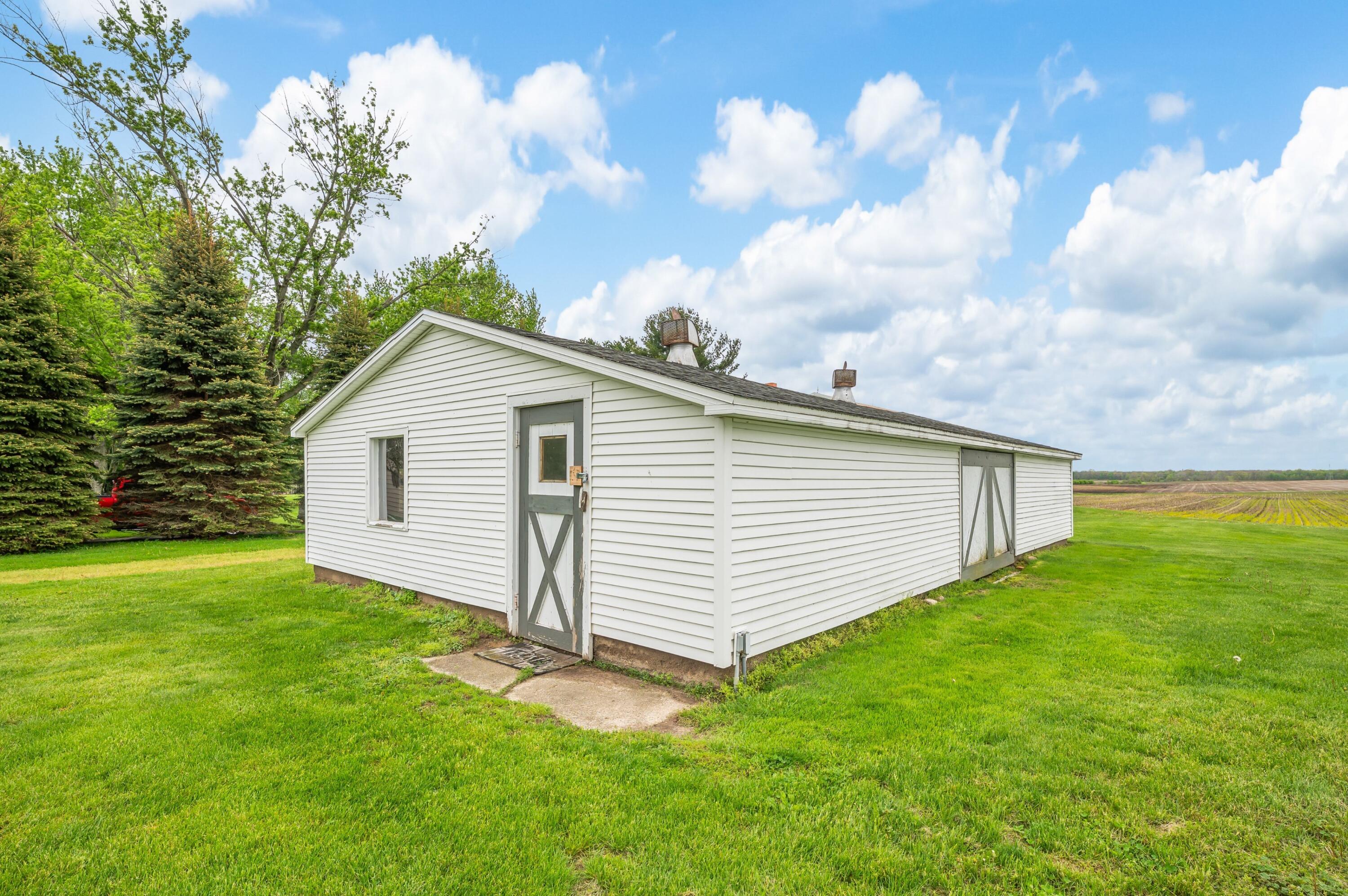 16686 Cleveland Avenue Galien MI 49113