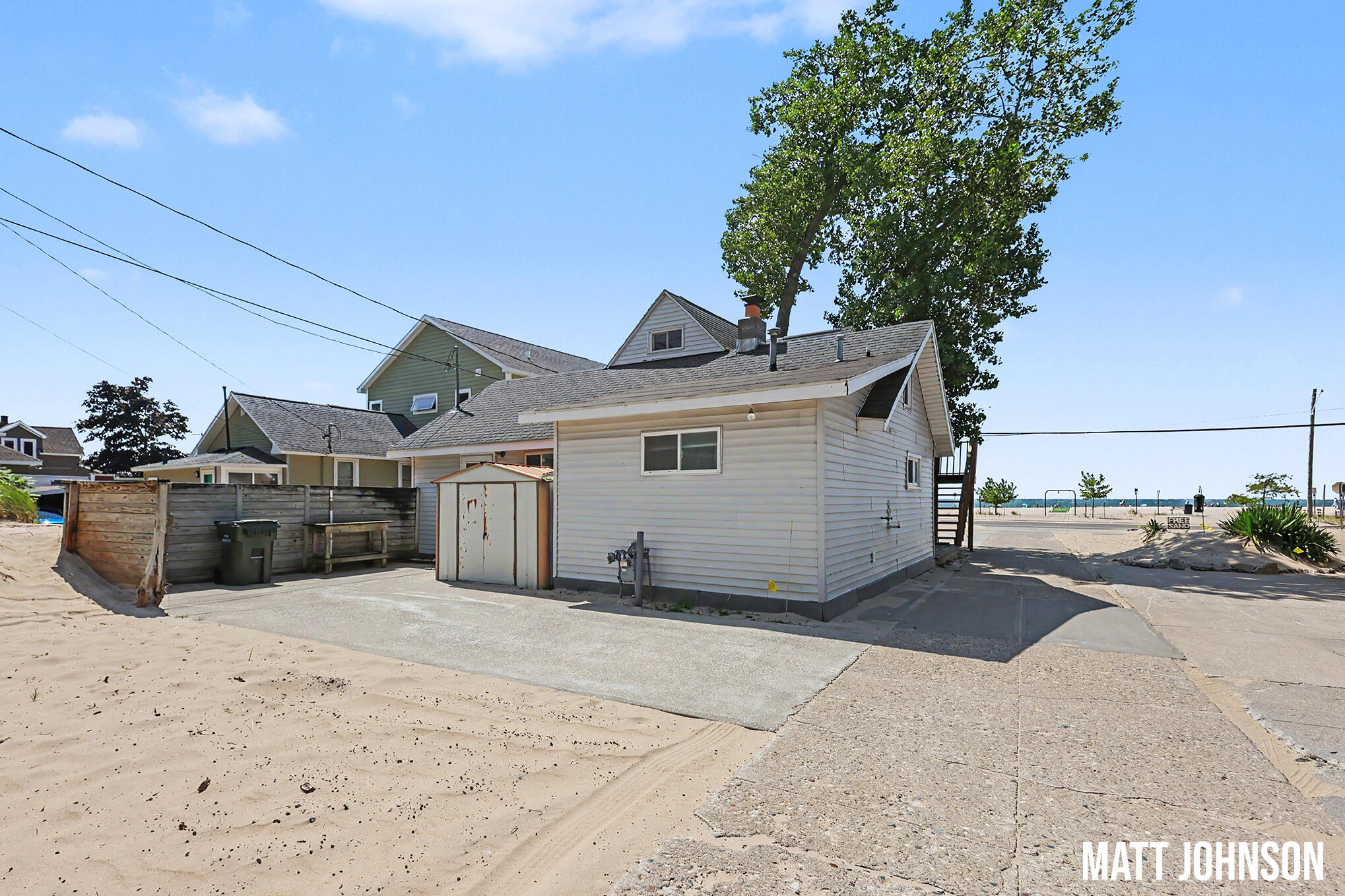 1682 Beach Street Muskegon MI 49441