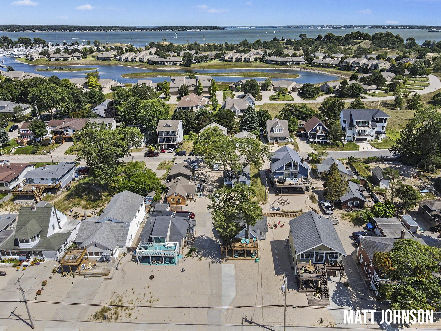 1682 Beach Street Muskegon MI 49441