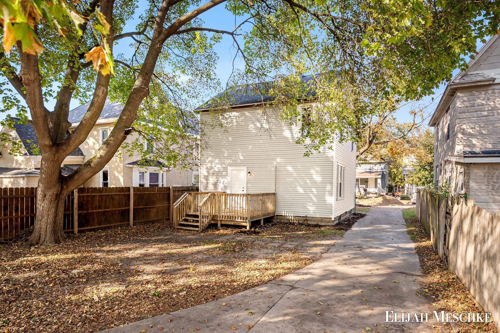 52 Banner Street SW Grand Rapids MI 49507