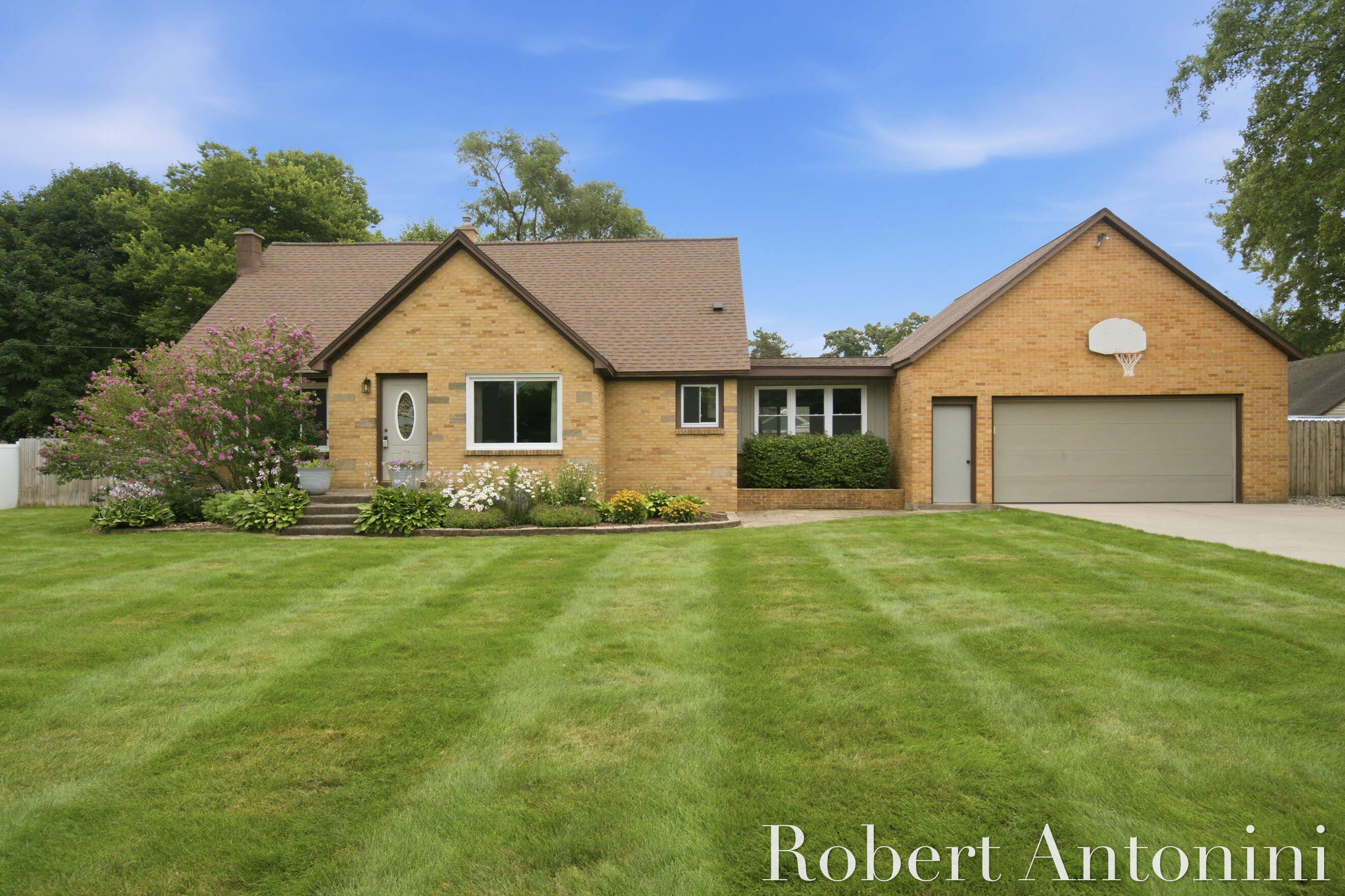 3148 Amon Avenue NE Grand Rapids MI 49525
