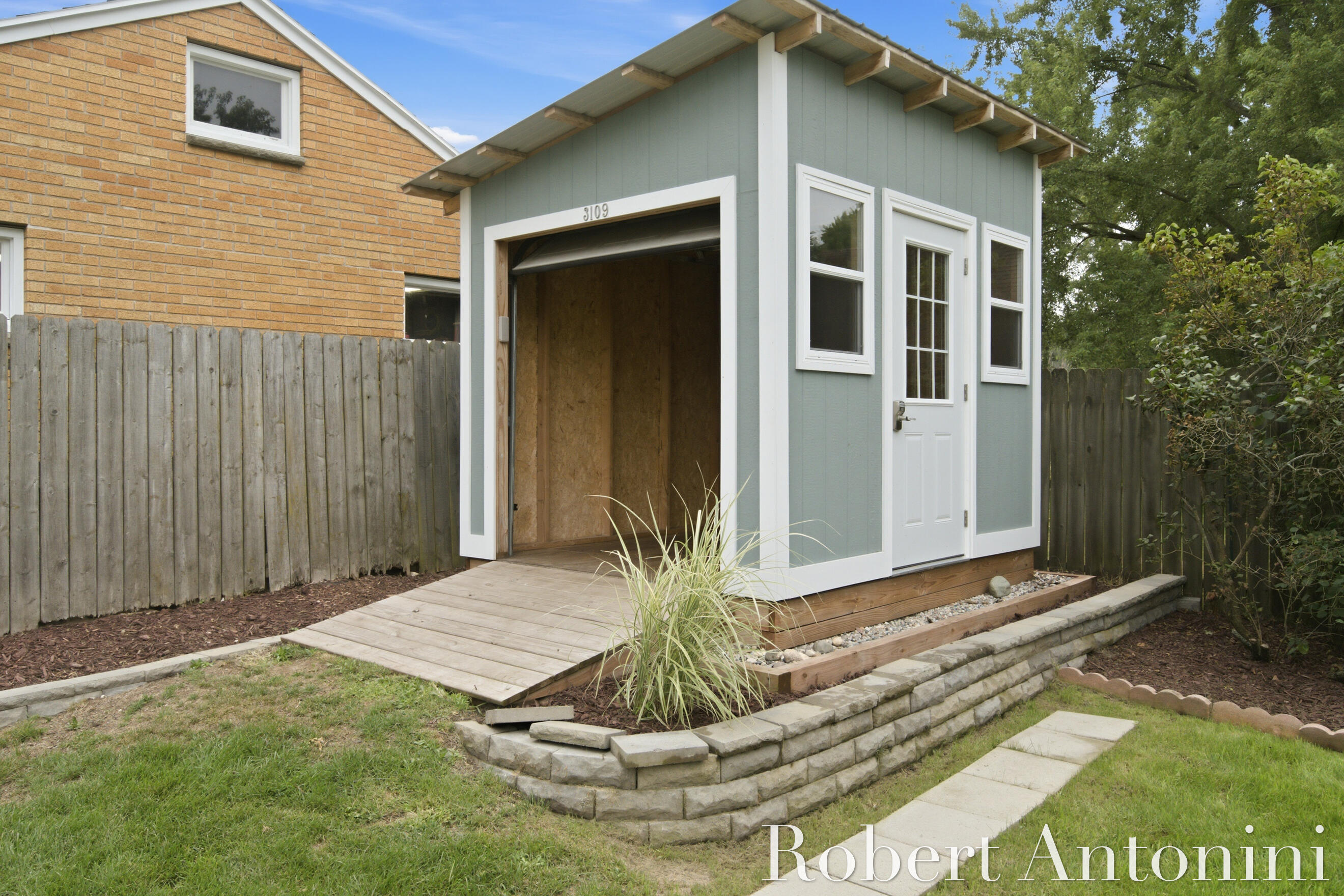 3148 Amon Avenue NE Grand Rapids MI 49525