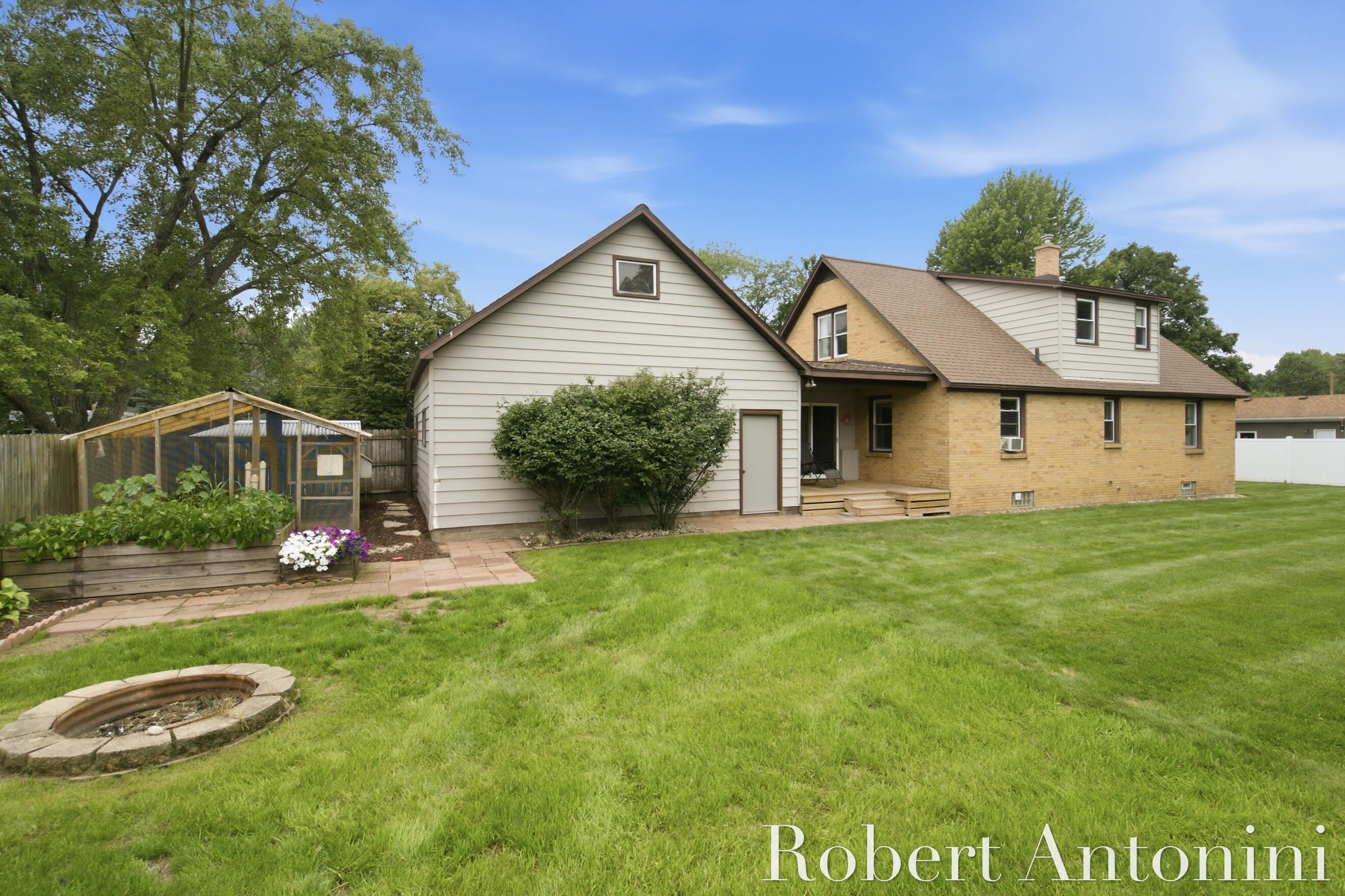 3148 Amon Avenue NE Grand Rapids MI 49525