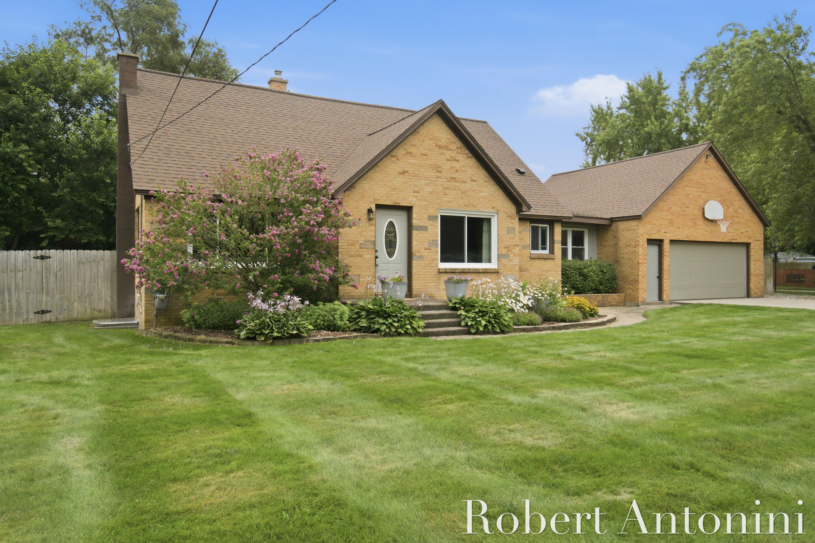 3148 Amon Avenue NE Grand Rapids MI 49525