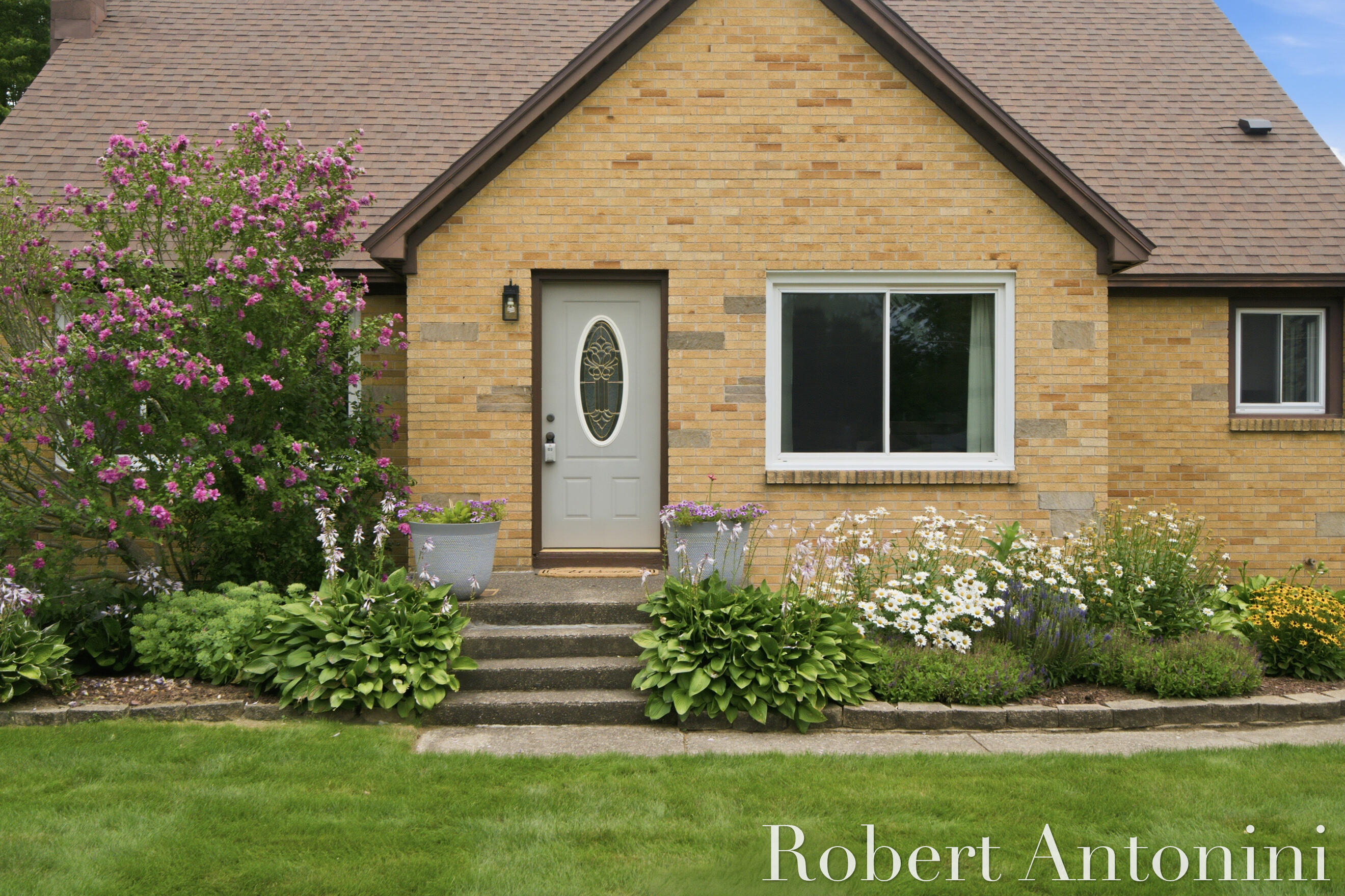 3148 Amon Avenue NE Grand Rapids MI 49525