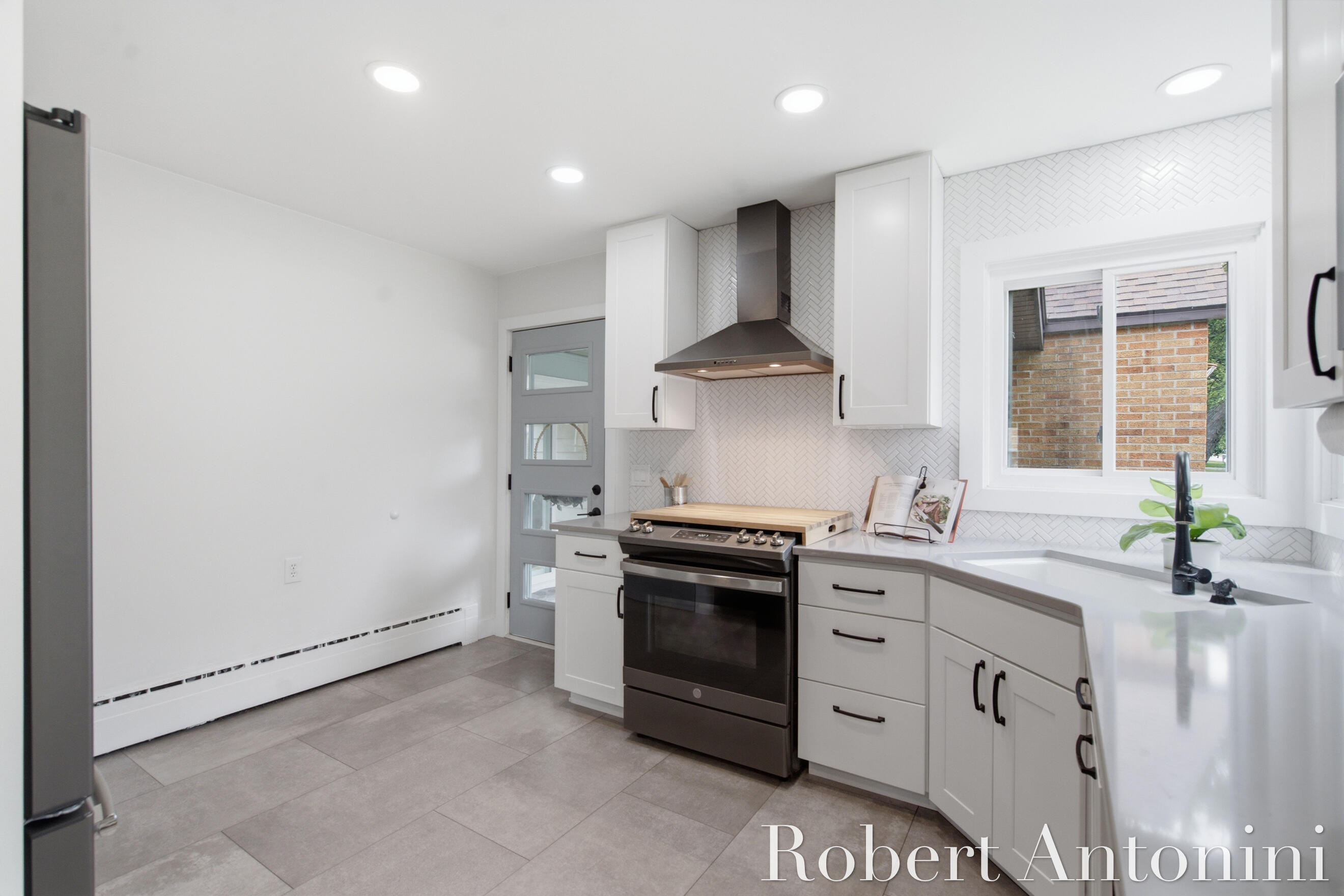 3148 Amon Avenue NE Grand Rapids MI 49525