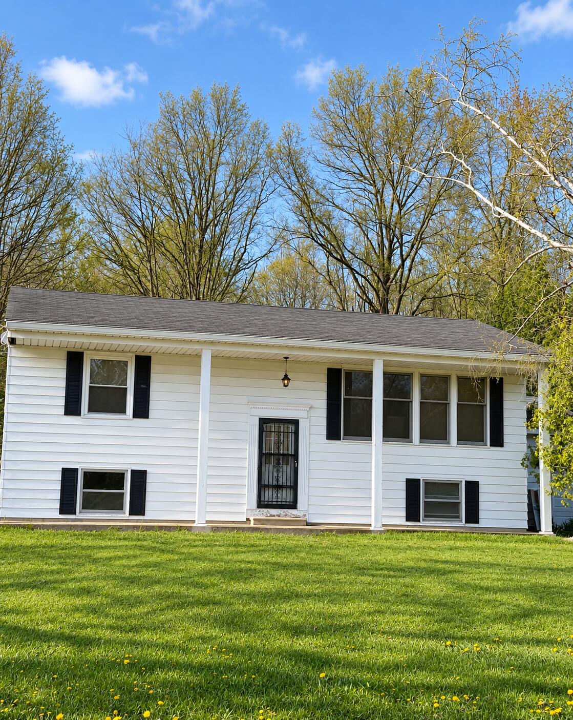 13657 New Holland Street Holland MI 49424