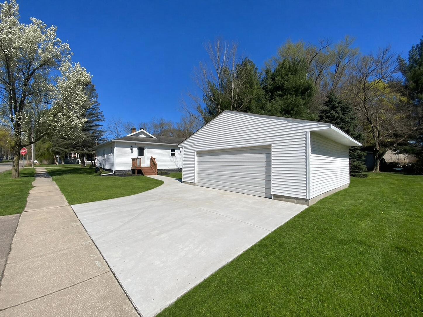 3639 Adams Street Kalamazoo MI 49008