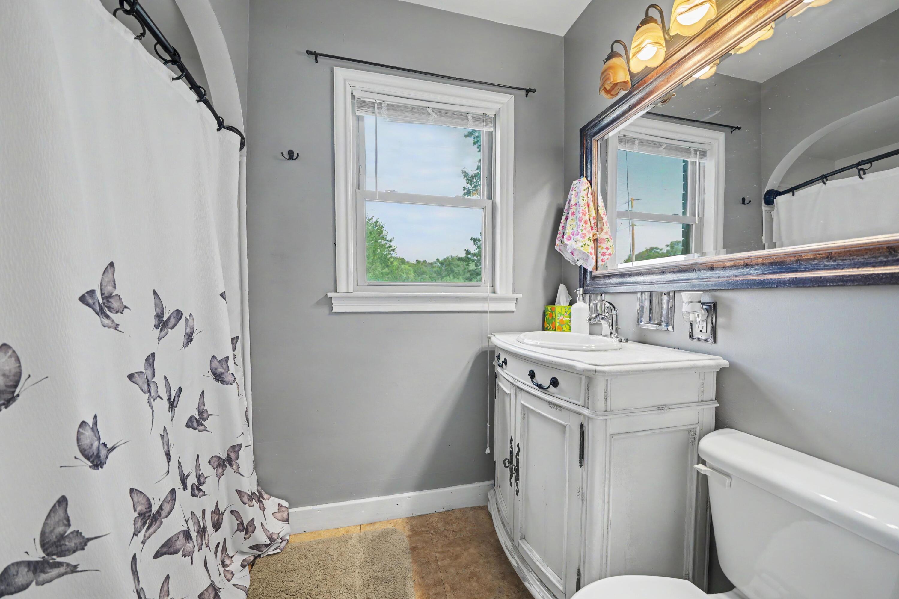 1397 M 139 Benton Harbor MI 49022
