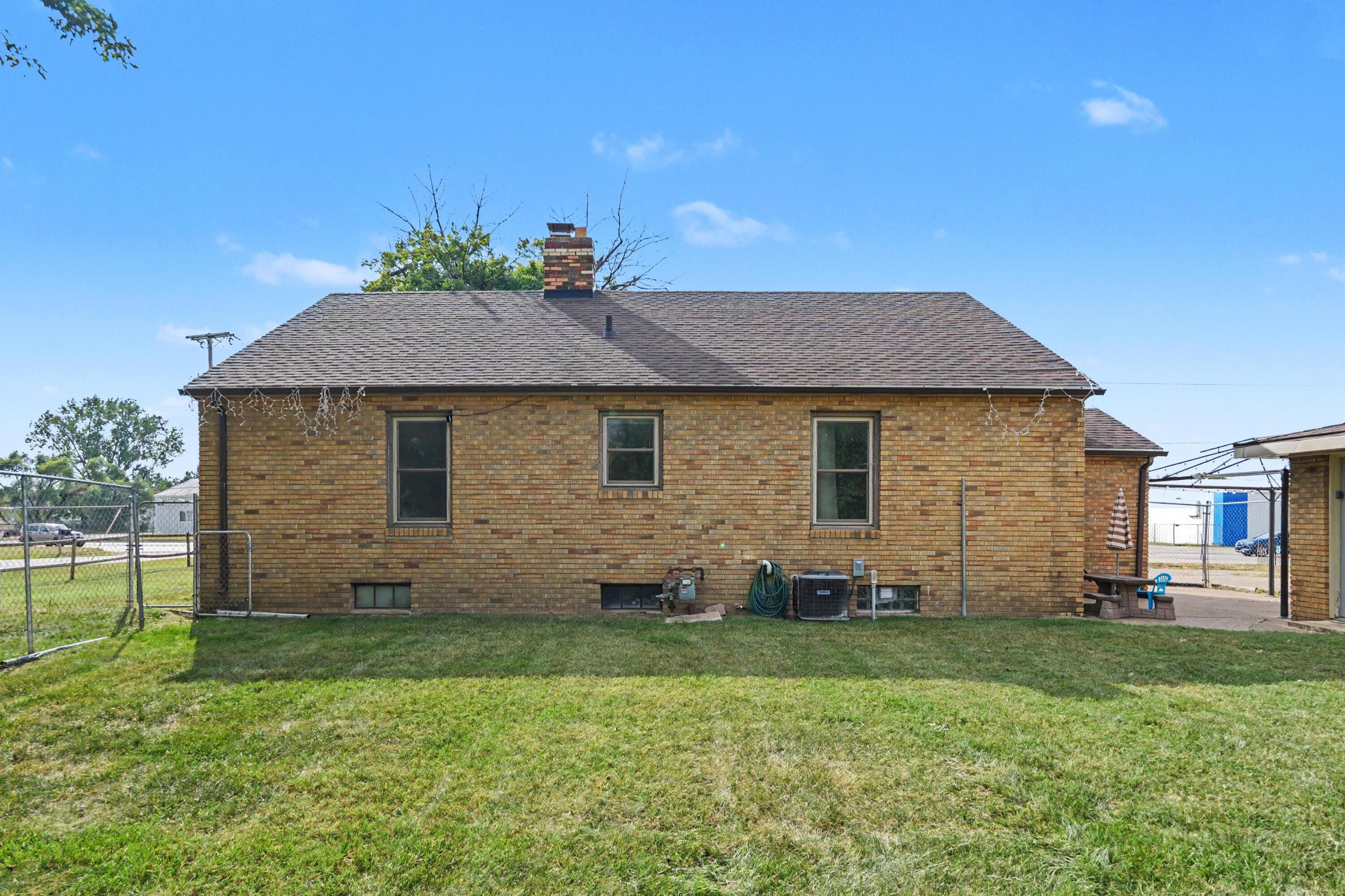 1397 M 139 Benton Harbor MI 49022