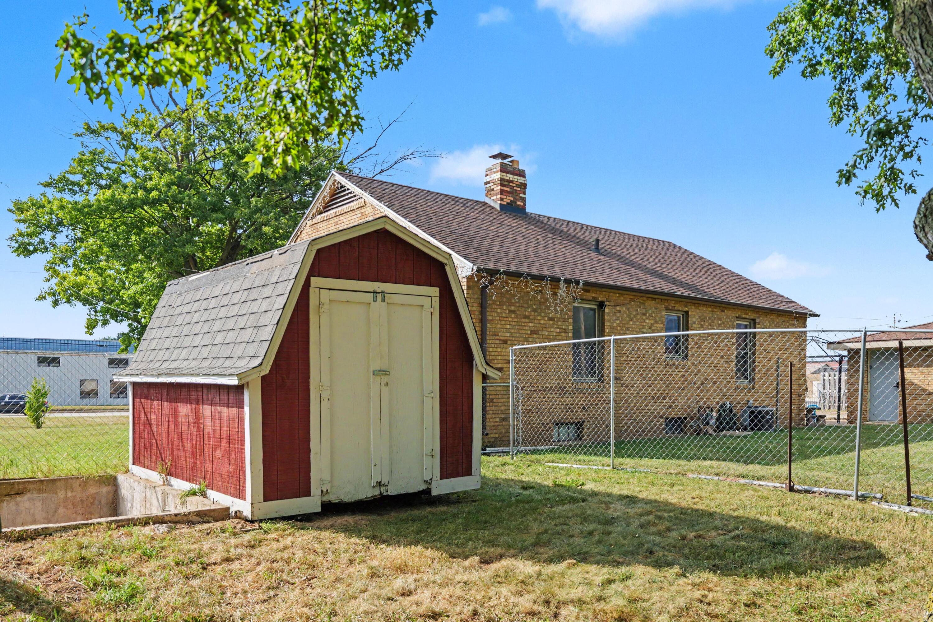 1397 M 139 Benton Harbor MI 49022