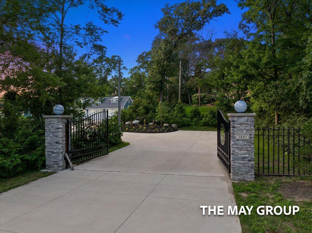 3443 Manderley Drive NE Grand Rapids MI 49525