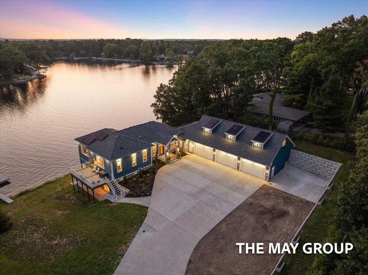 3443 Manderley Drive NE Grand Rapids MI 49525