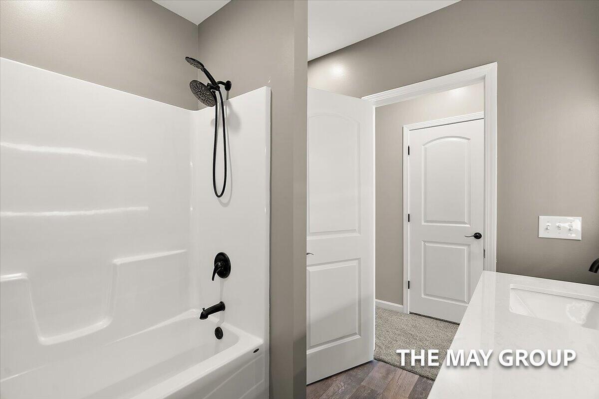 3443 Manderley Drive NE Grand Rapids MI 49525