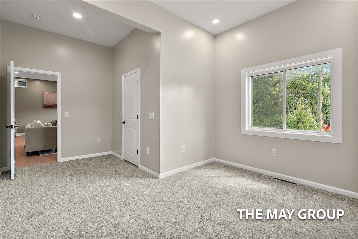 3443 Manderley Drive NE Grand Rapids MI 49525