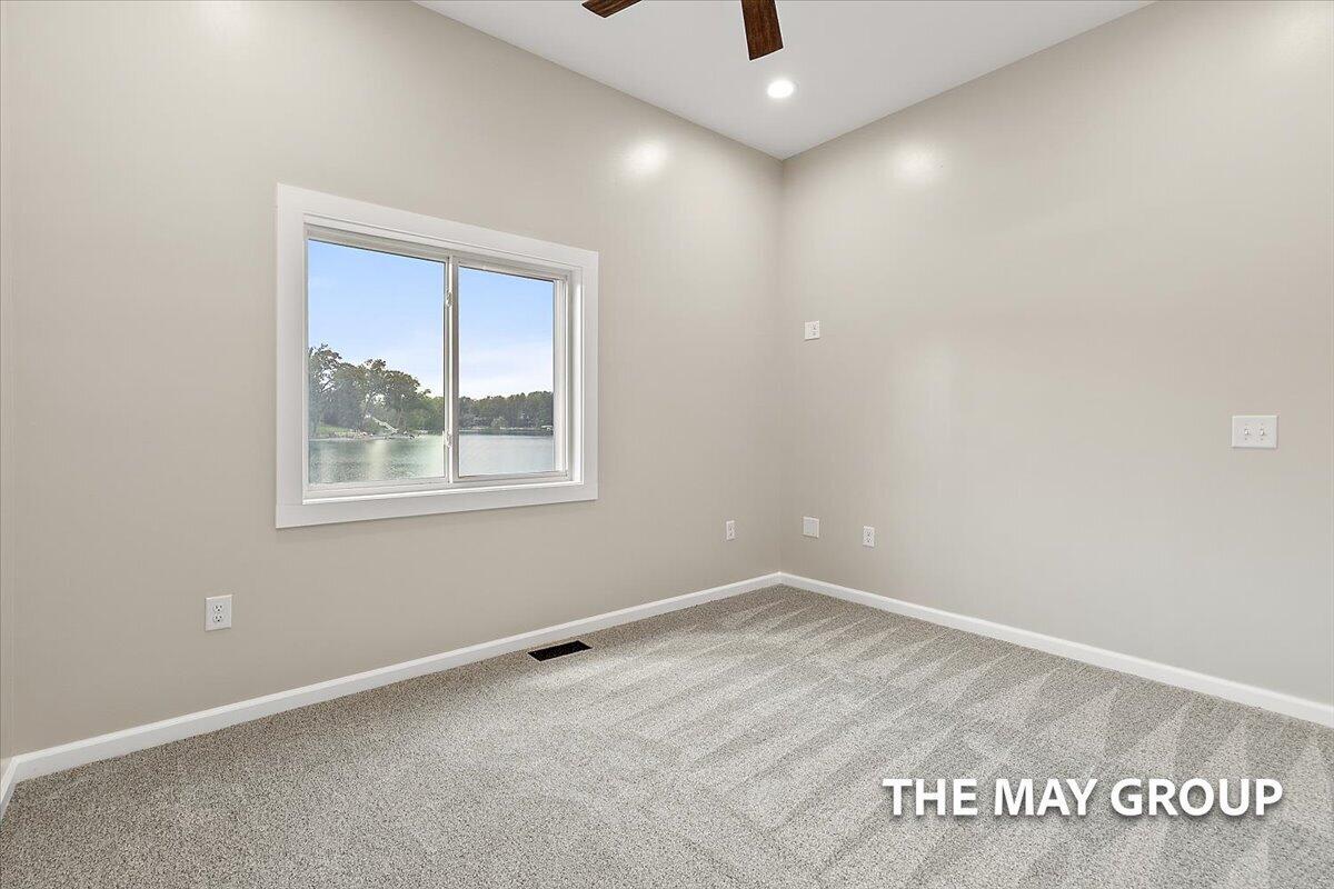 3443 Manderley Drive NE Grand Rapids MI 49525