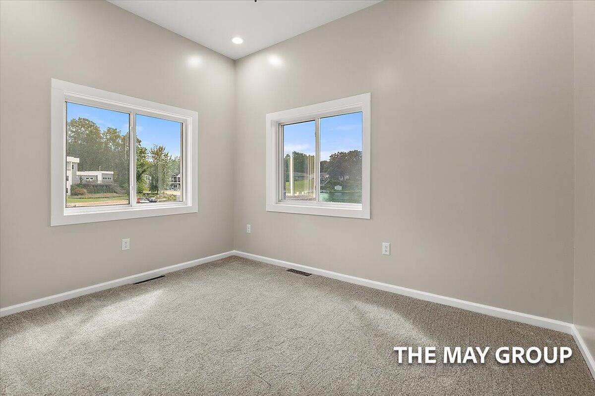 3443 Manderley Drive NE Grand Rapids MI 49525