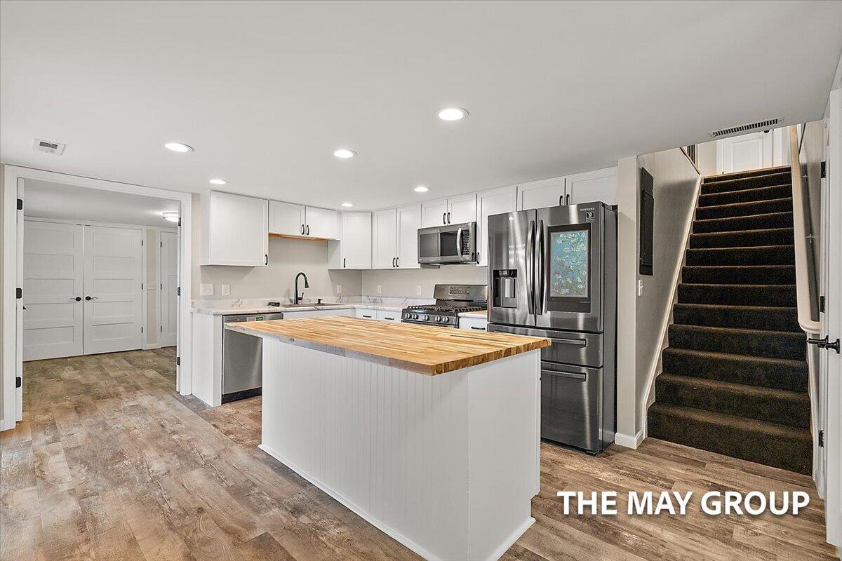3443 Manderley Drive NE Grand Rapids MI 49525