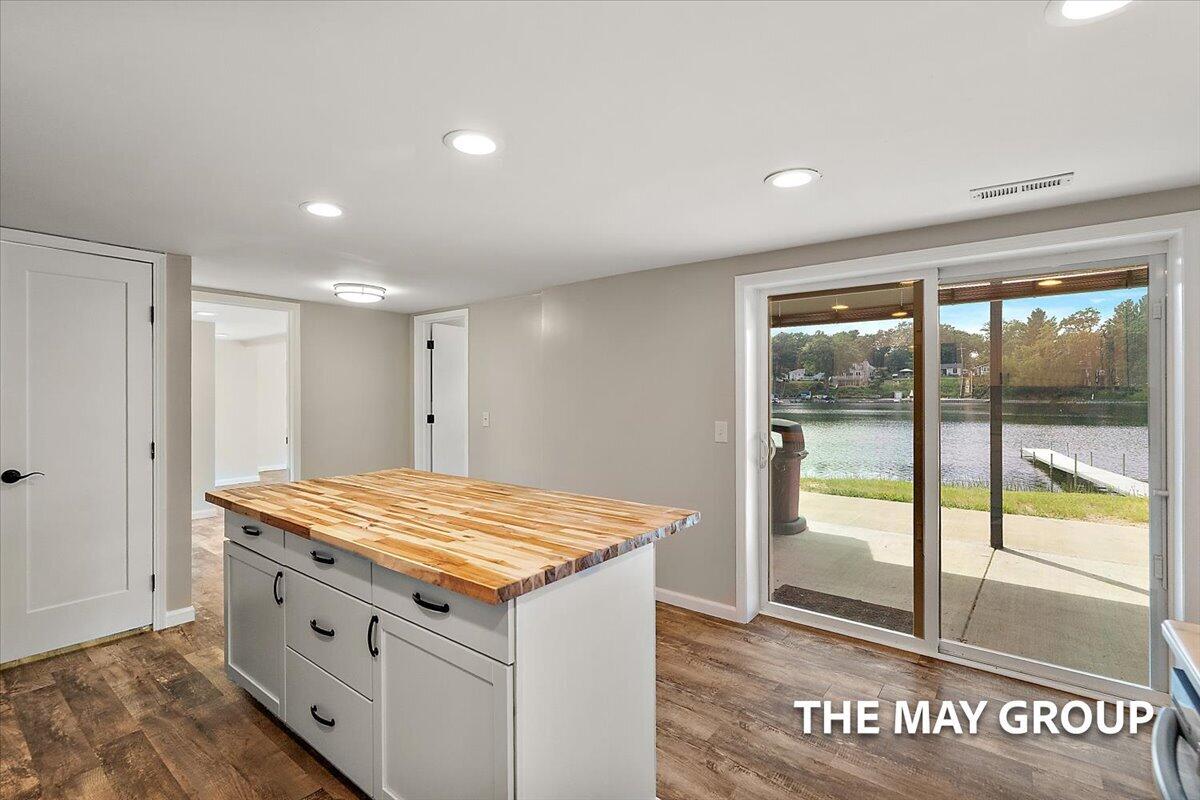 3443 Manderley Drive NE Grand Rapids MI 49525