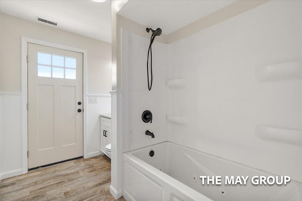 3443 Manderley Drive NE Grand Rapids MI 49525