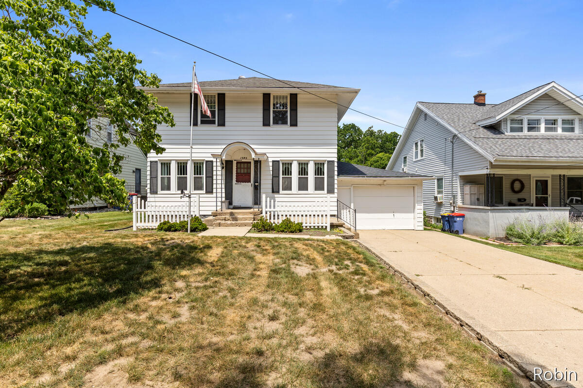 1545 4th Street NW Grand Rapids MI 49504