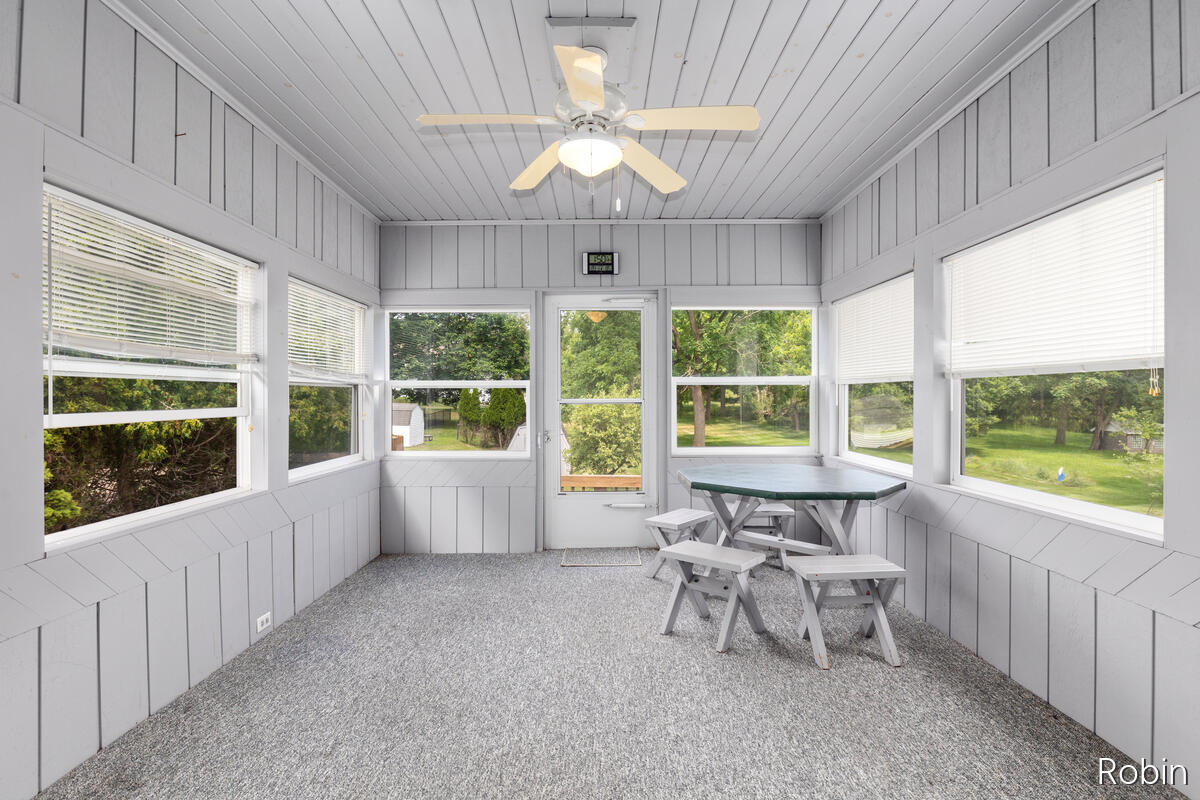 1545 4th Street NW Grand Rapids MI 49504