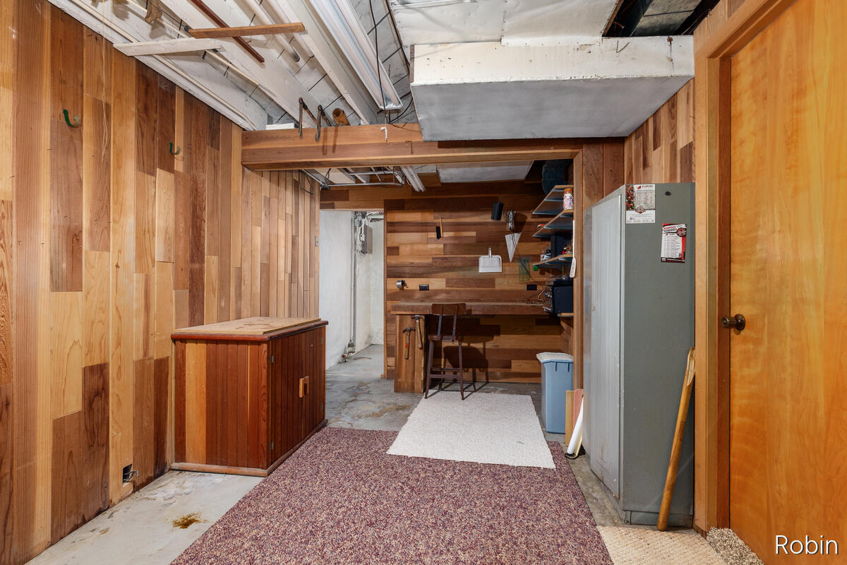 1545 4th Street NW Grand Rapids MI 49504