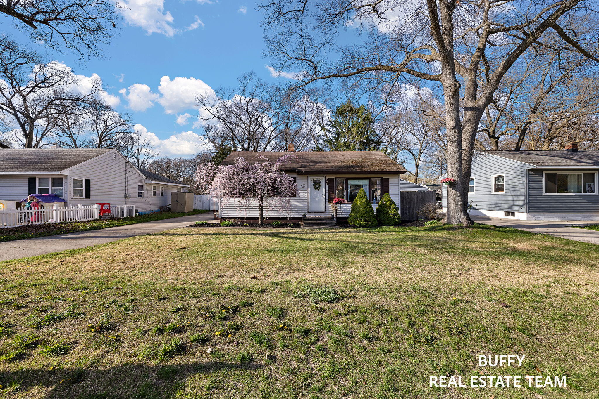 2050 Marvin Avenue Muskegon MI 49442