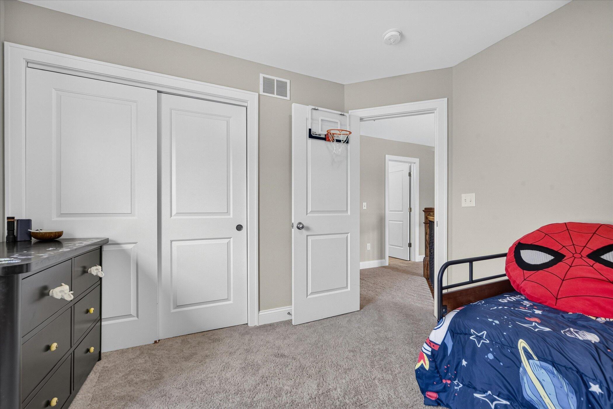 7982 Donegal Court Fenton MI 48430