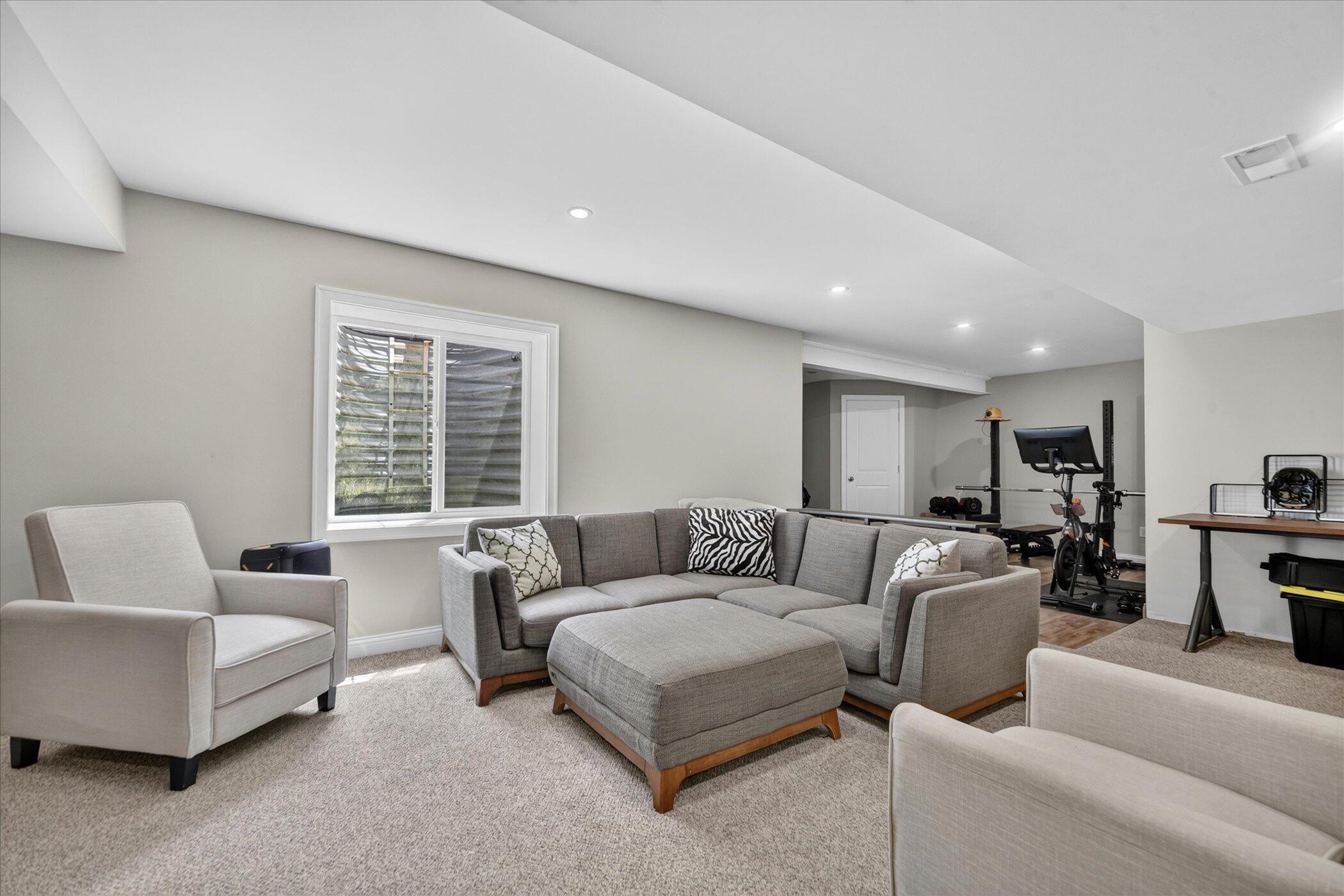 7982 Donegal Court Fenton MI 48430