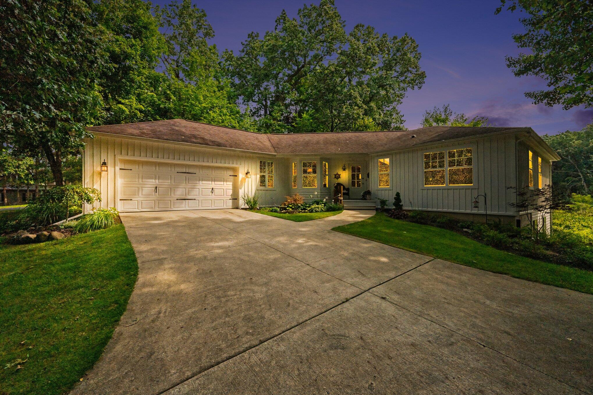 368 Summerset Drive Kalamazoo MI 49009