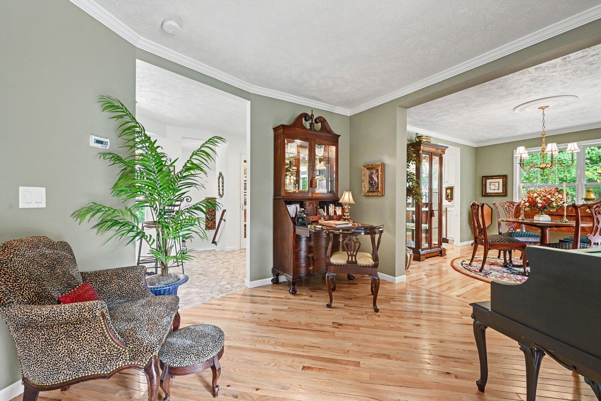 368 Summerset Drive Kalamazoo MI 49009