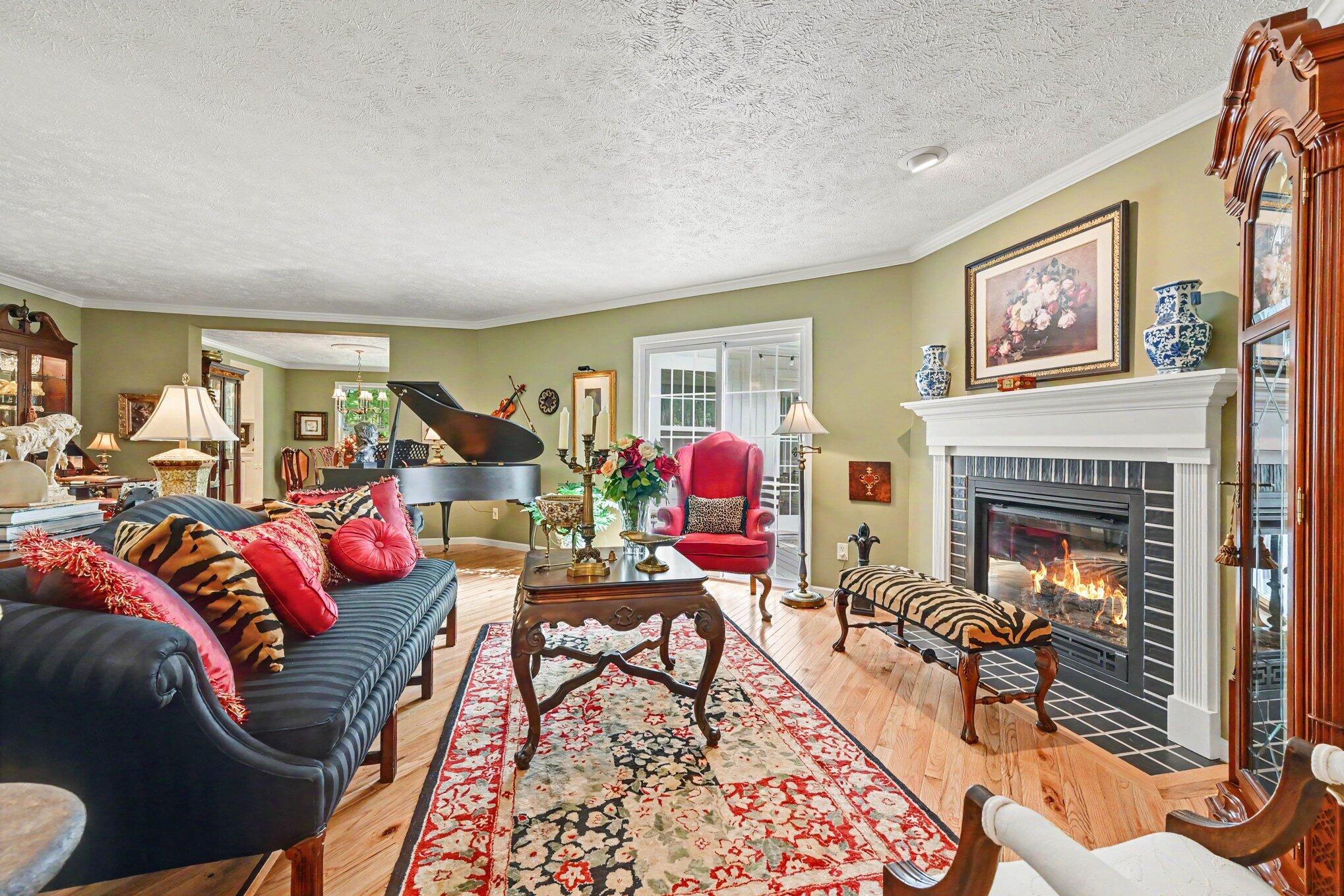 368 Summerset Drive Kalamazoo MI 49009