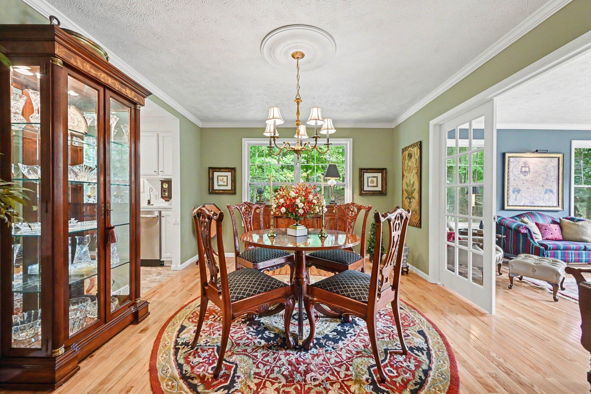 368 Summerset Drive Kalamazoo MI 49009
