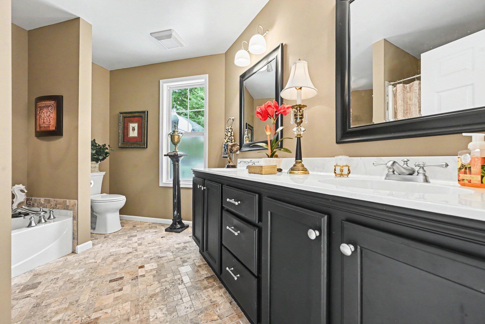 368 Summerset Drive Kalamazoo MI 49009