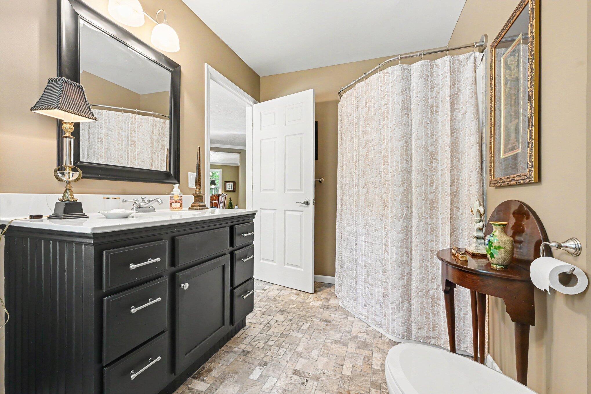 368 Summerset Drive Kalamazoo MI 49009