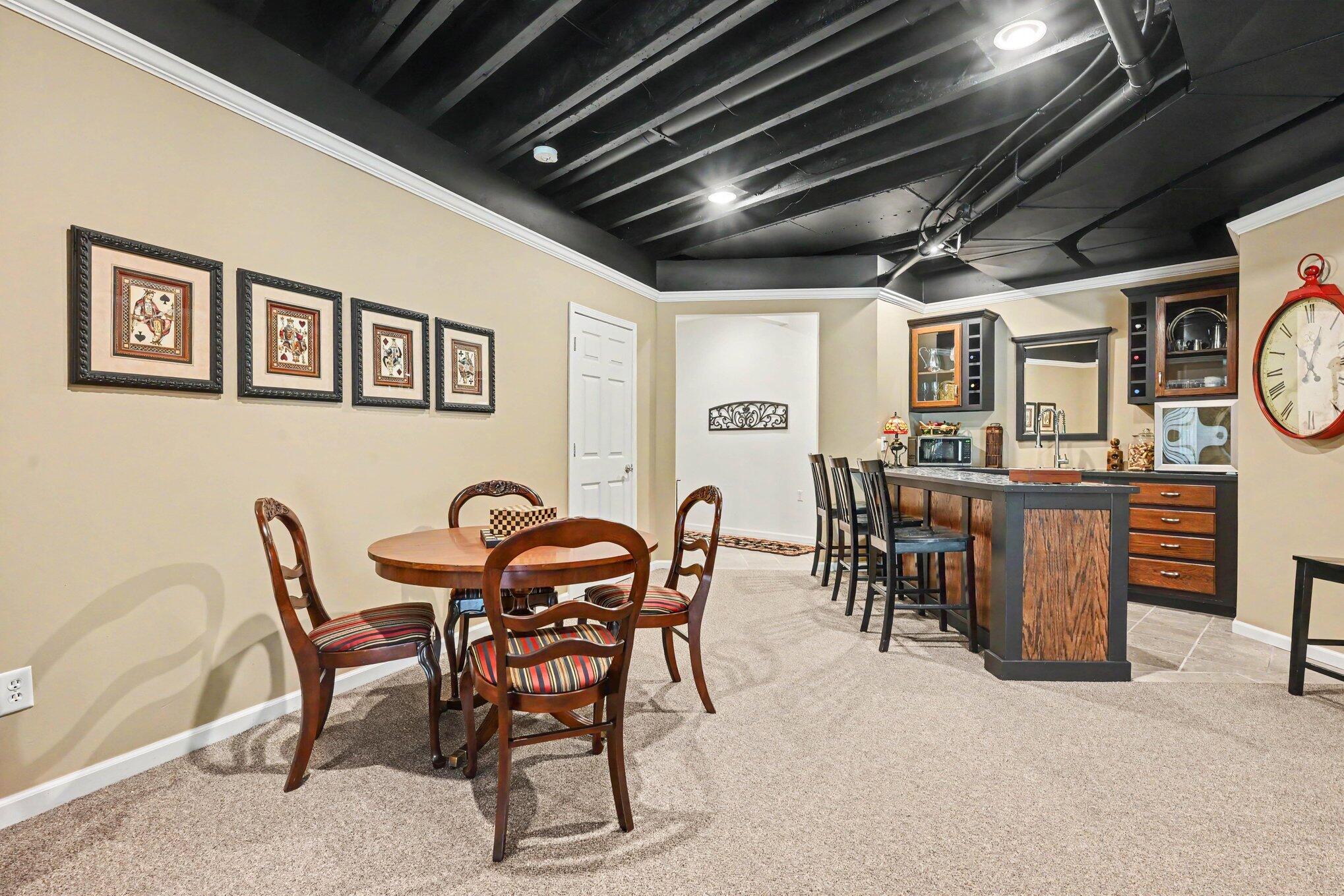 368 Summerset Drive Kalamazoo MI 49009