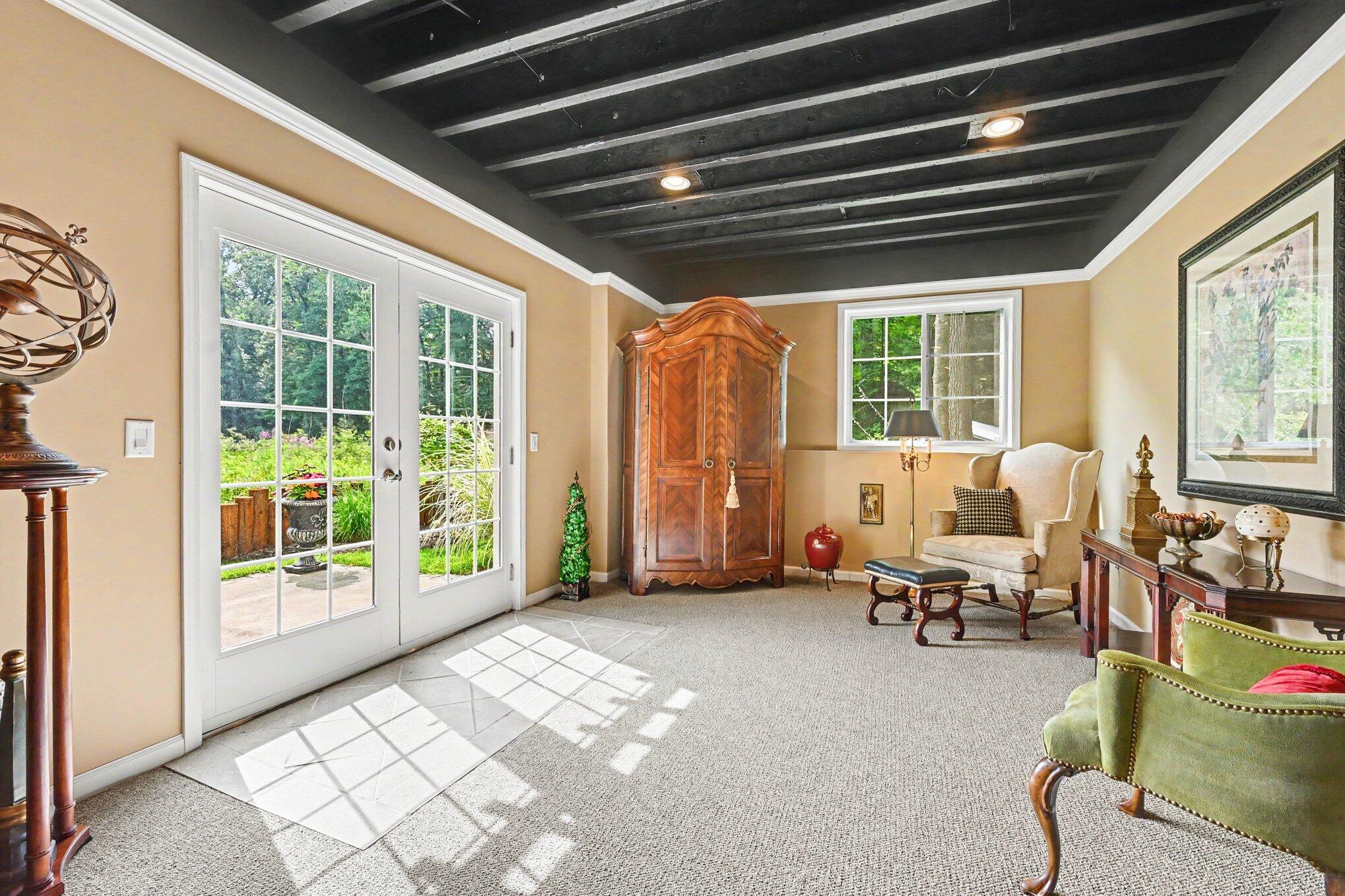 368 Summerset Drive Kalamazoo MI 49009