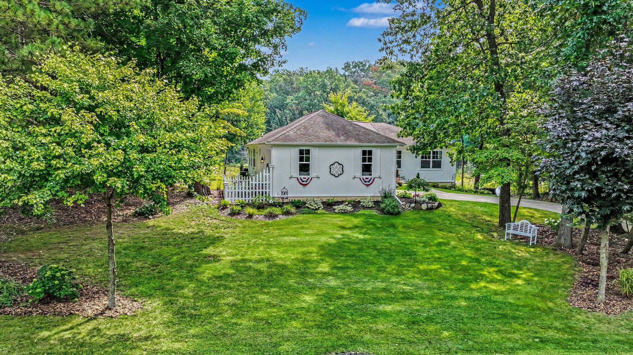 368 Summerset Drive Kalamazoo MI 49009