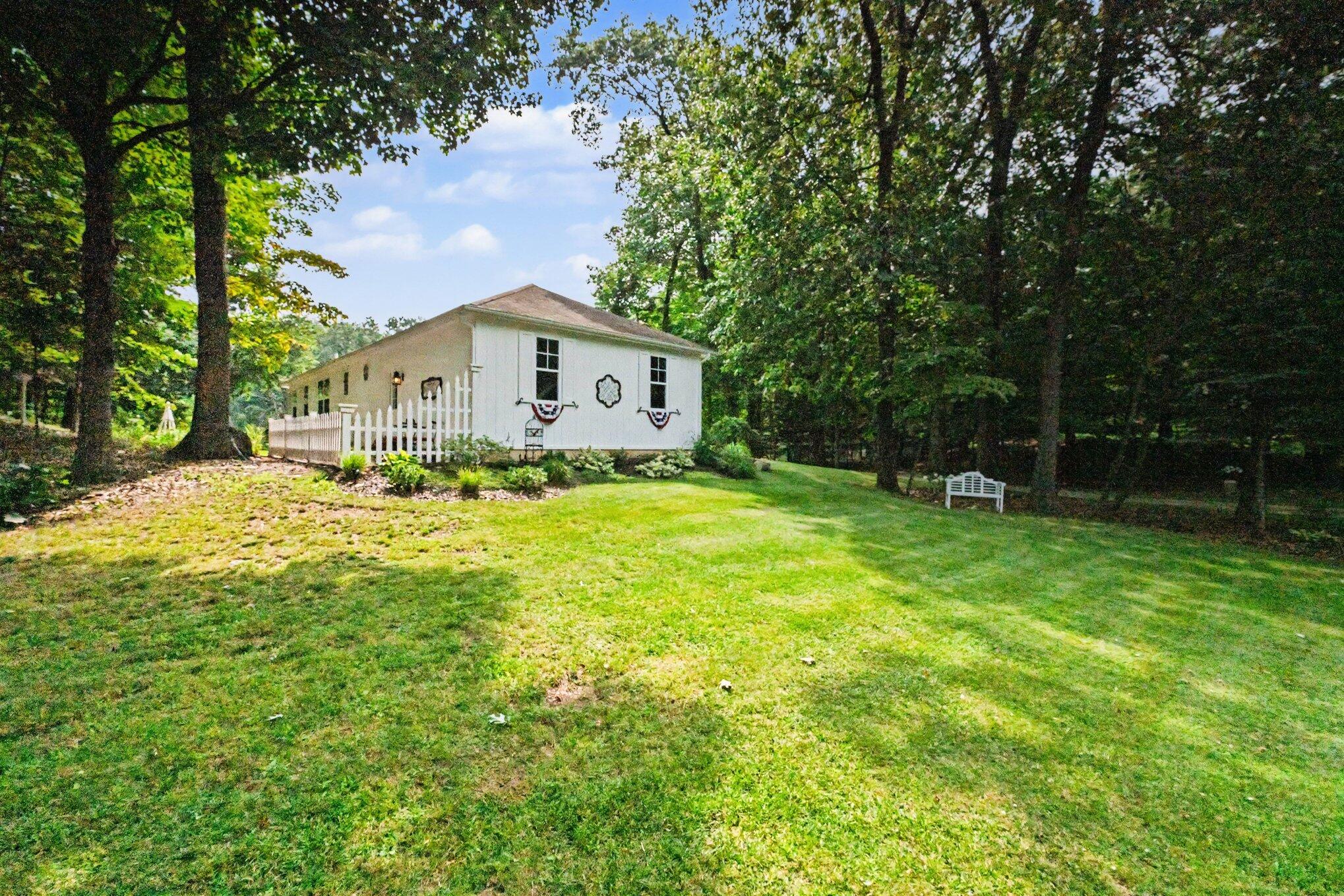 368 Summerset Drive Kalamazoo MI 49009