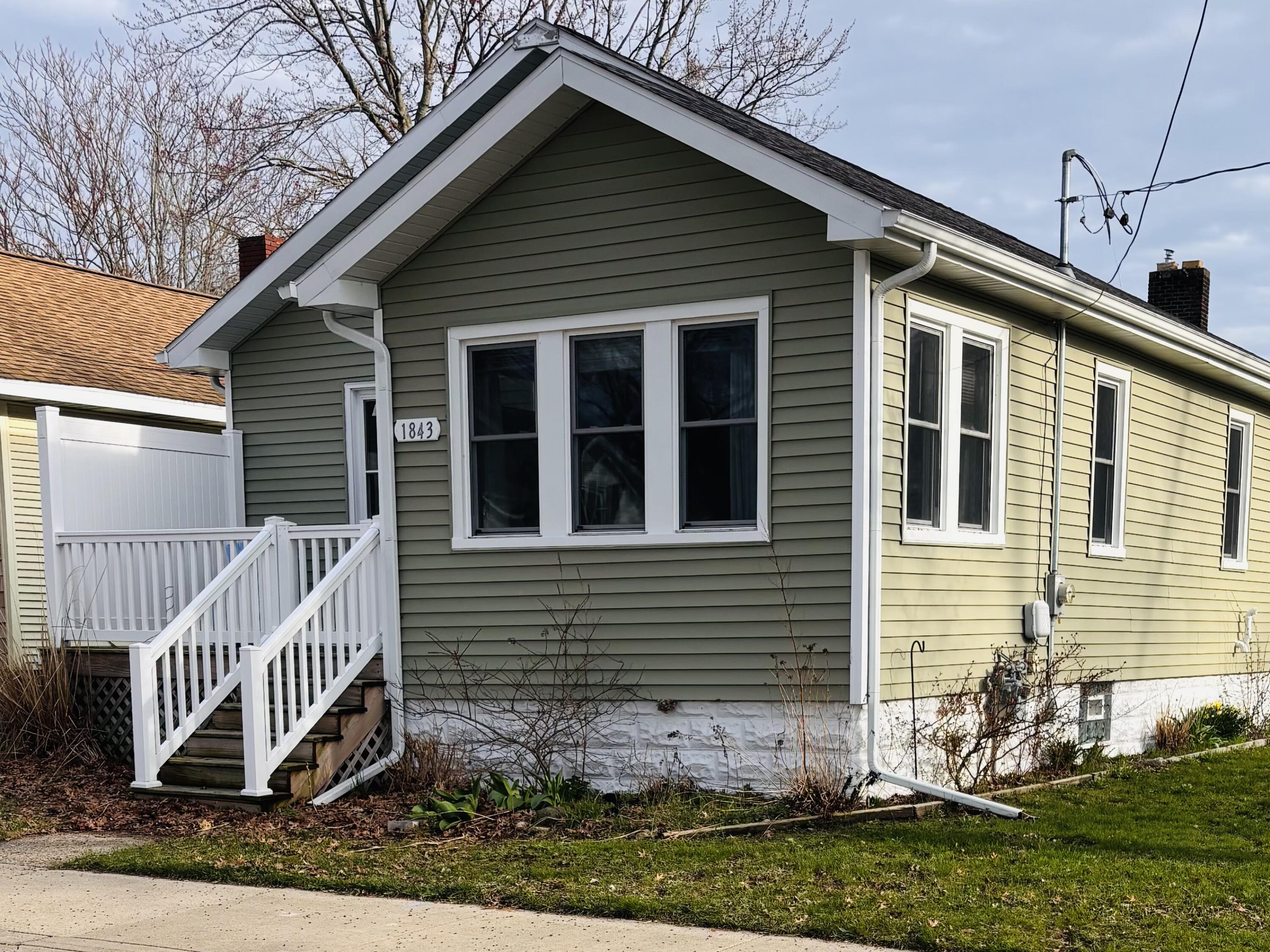 1843 Fair Avenue Muskegon MI 49441