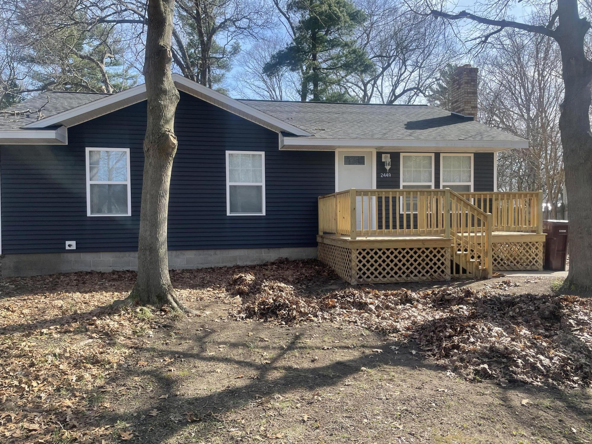 2449 Marquette Avenue Muskegon MI 49442