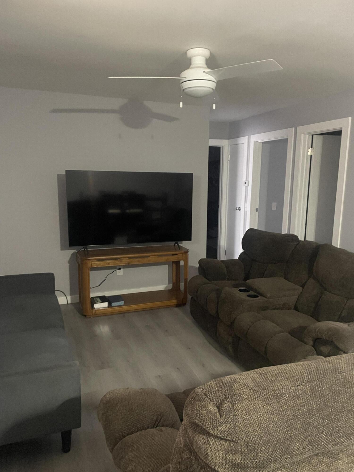 2449 Marquette Avenue Muskegon MI 49442