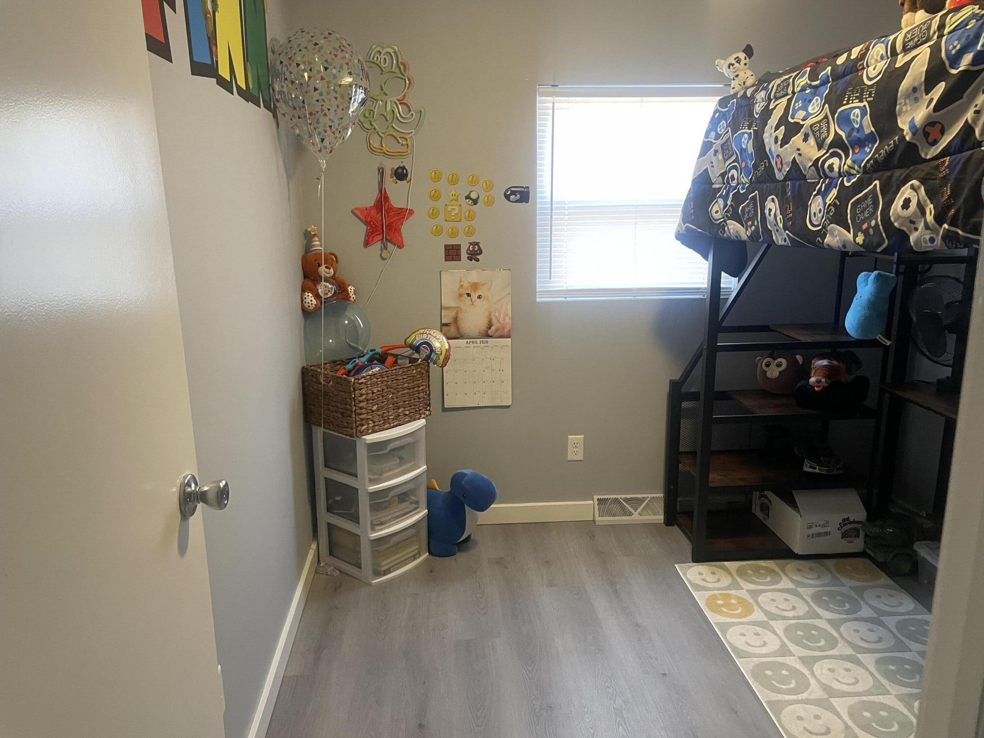 2449 Marquette Avenue Muskegon MI 49442